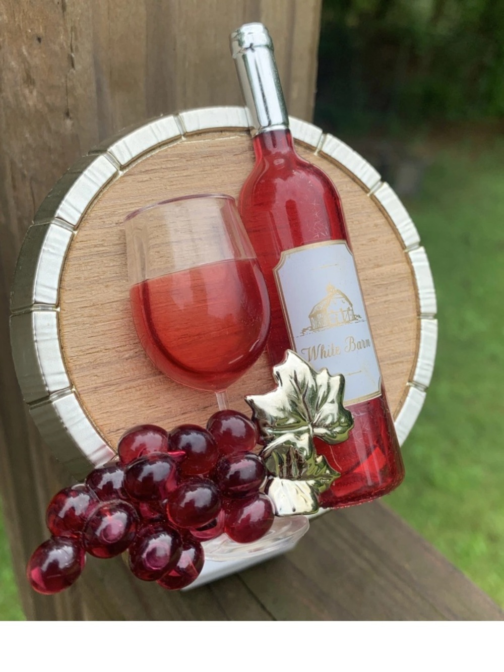 Bath & Body Works Wallflower Scent Plug In White Barn Wine Barrel, RARE! Grapes